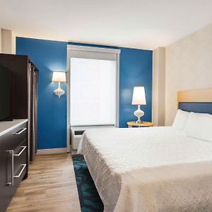 One-Bedroom King Suite Non-Smoking